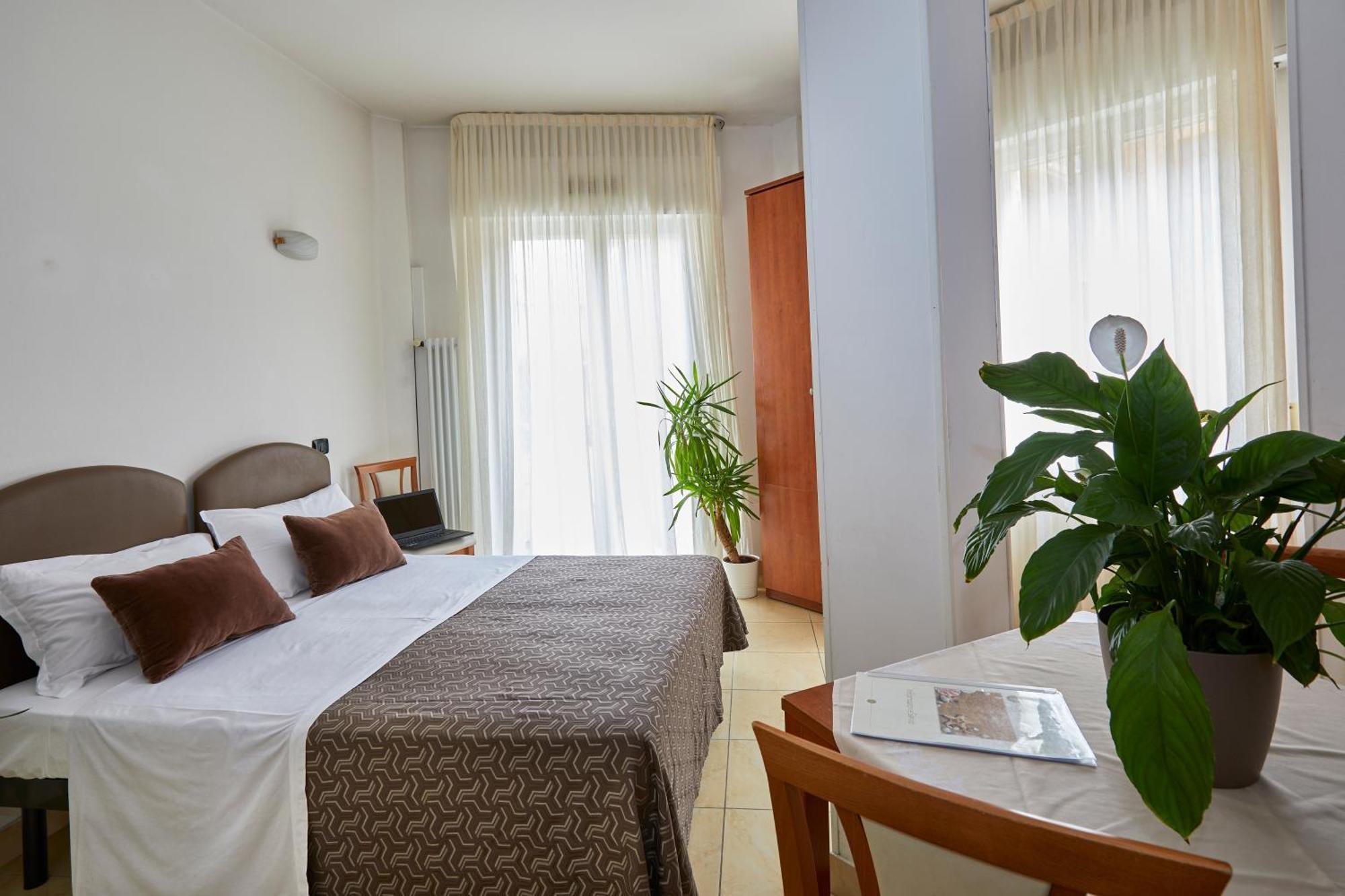 Residence Fellini Rimini Exterior photo