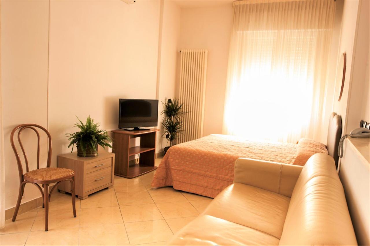 Residence Fellini Rimini Exterior photo